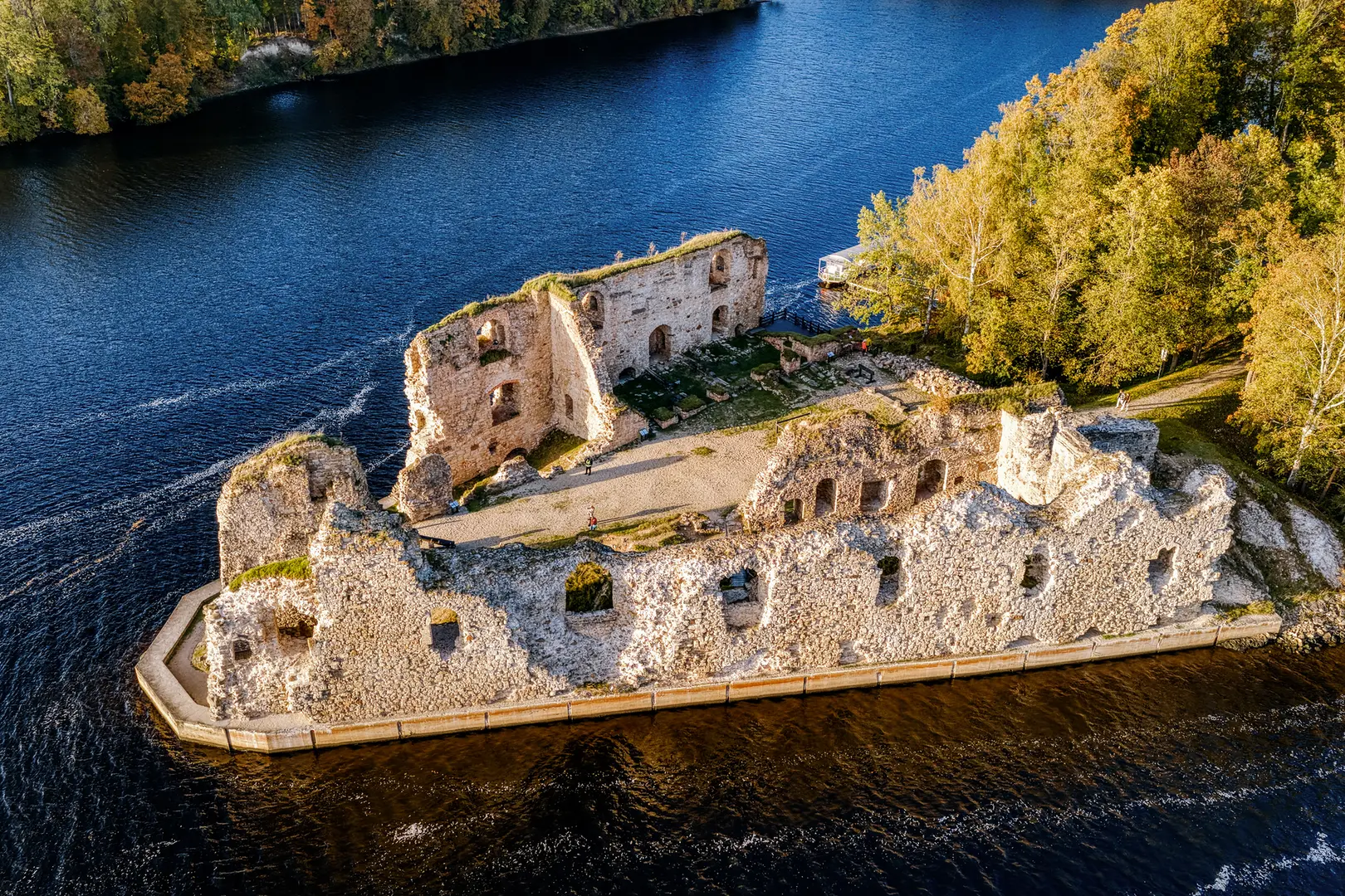 Kokneses viduslaiku pilsdrupas